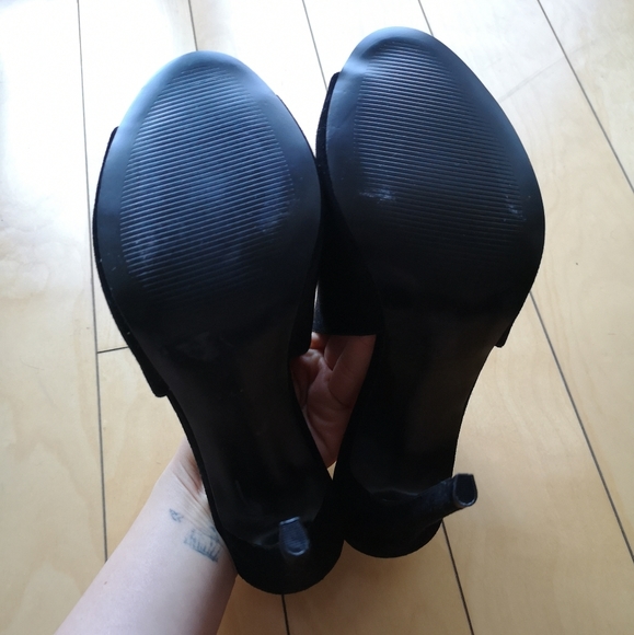 Kendall & Kylie Essie Black Suede Point Vamp Mule - Picture 5 of 6